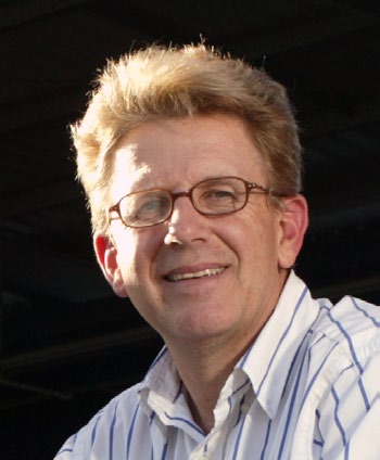 Portrait of Bruce Loxton, Managing Director at Kimberley Group